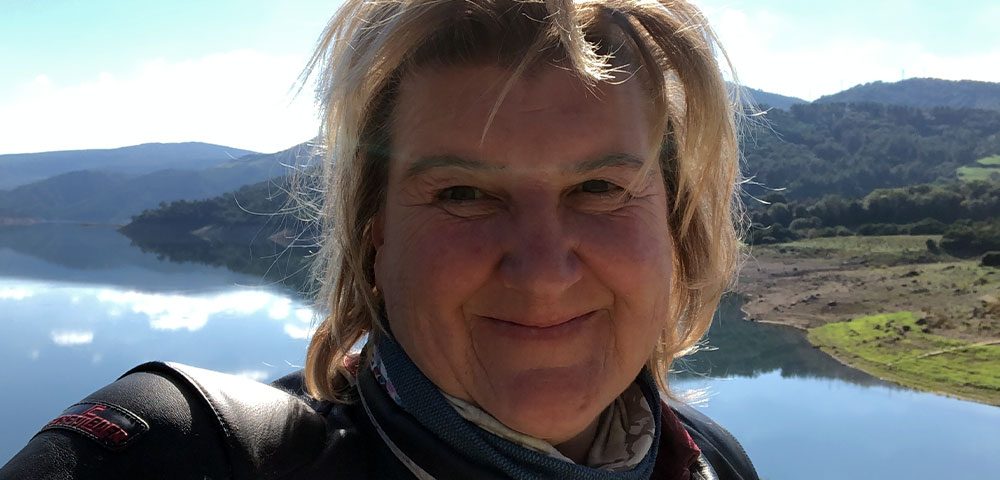 Ein Foto von einer Mitarbeiterin der Halanke GmbH: Claudia Arnold